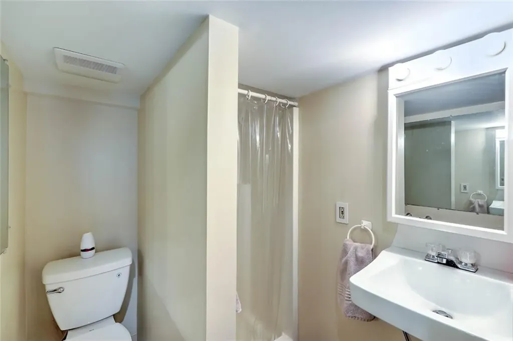 89 Swan Road Smithfield RI 02917