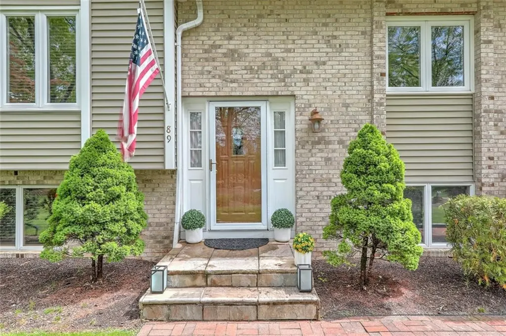 89 Swan Road Smithfield RI 02917