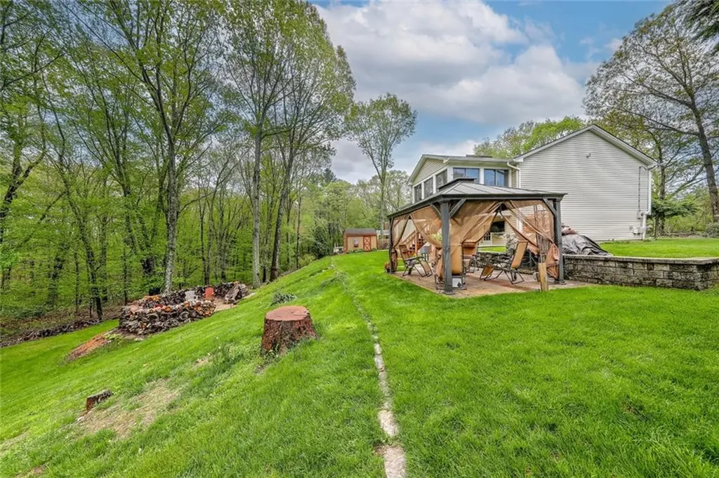 89 Swan Road Smithfield RI 02917