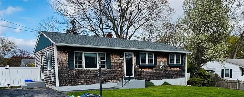 110 Fir Avenue Tiverton RI 02878