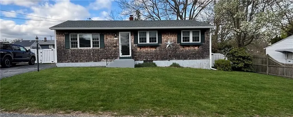 110 Fir Avenue Tiverton RI 02878
