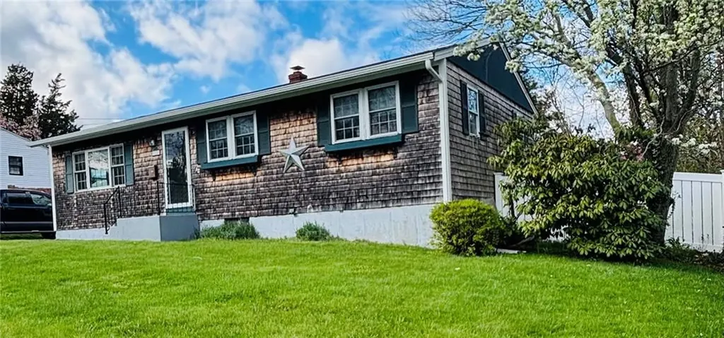 110 Fir Avenue Tiverton RI 02878