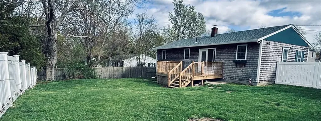 110 Fir Avenue Tiverton RI 02878