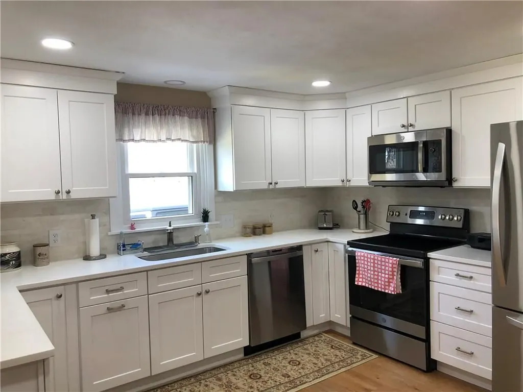 10 Rogler Farm Road Smithfield RI 02917