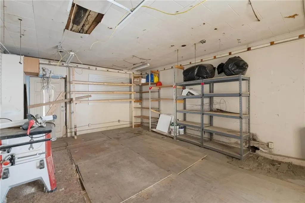 39 Meadow Avenue Cranston RI 02920