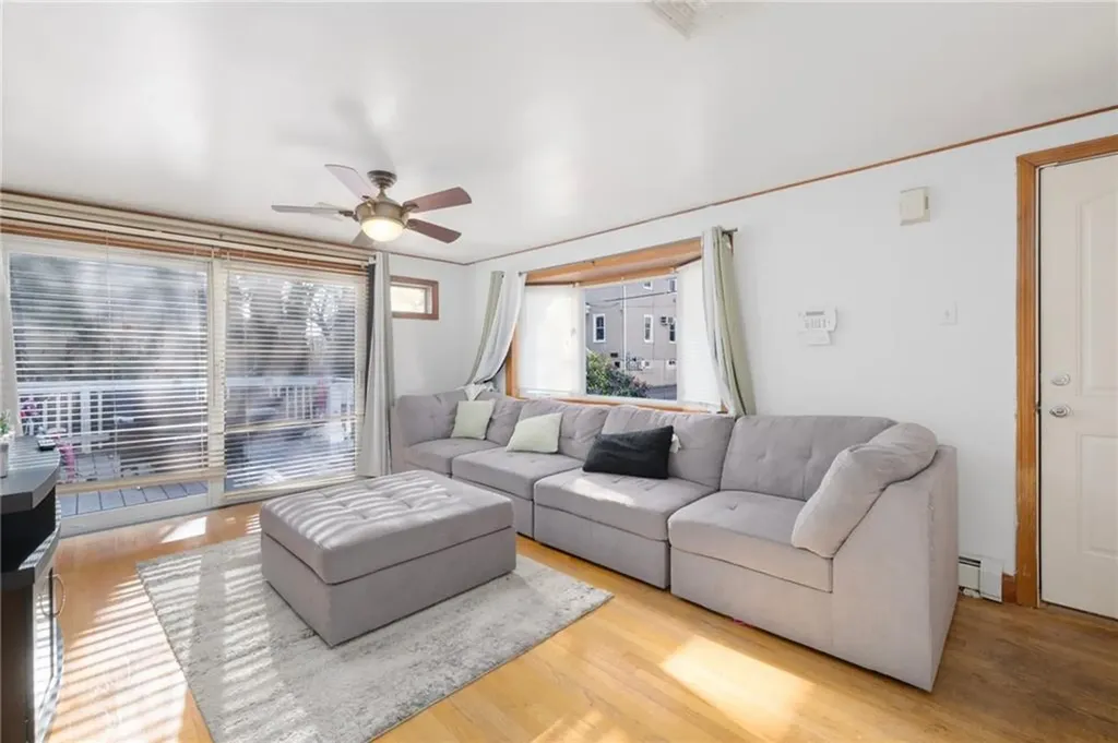 39 Meadow Avenue Cranston RI 02920