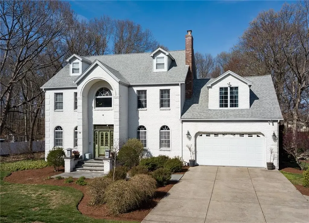 39 South Eagle Nest Drive Lincoln RI 02865