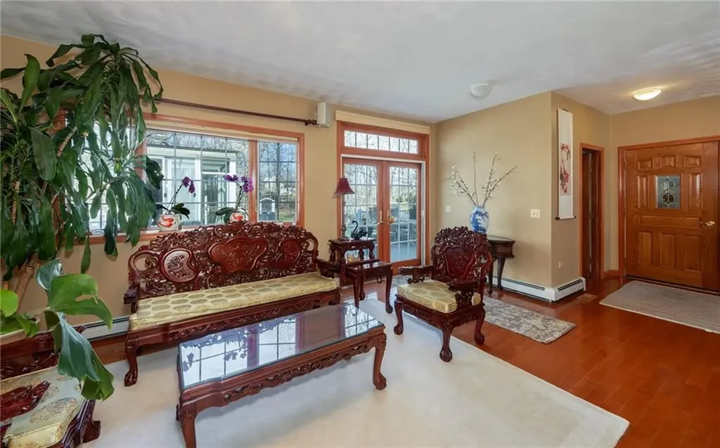 39 South Eagle Nest Drive Lincoln RI 02865