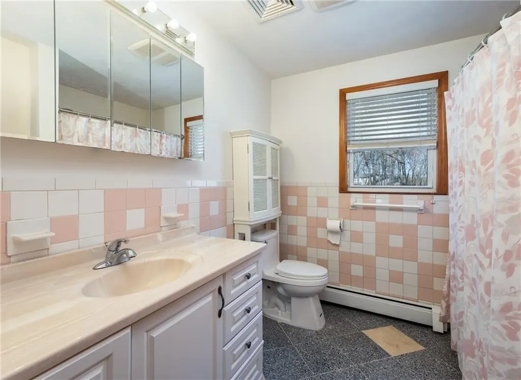 39 South Eagle Nest Drive Lincoln RI 02865