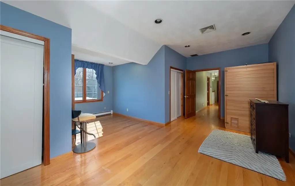 39 South Eagle Nest Drive Lincoln RI 02865