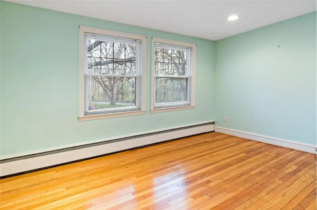 746 Love Lane Warwick RI 02818