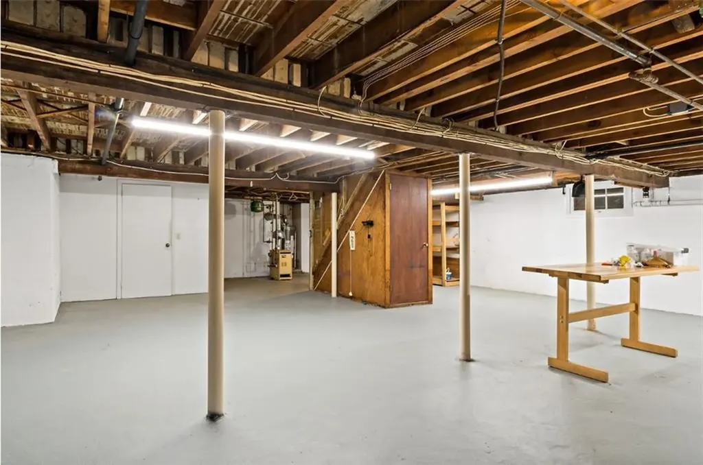 746 Love Lane Warwick RI 02818