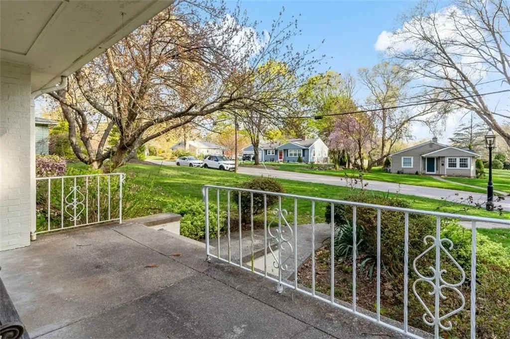 746 Love Lane Warwick RI 02818