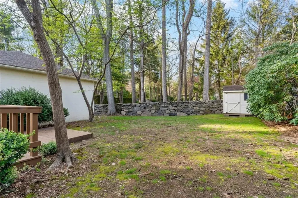 746 Love Lane Warwick RI 02818