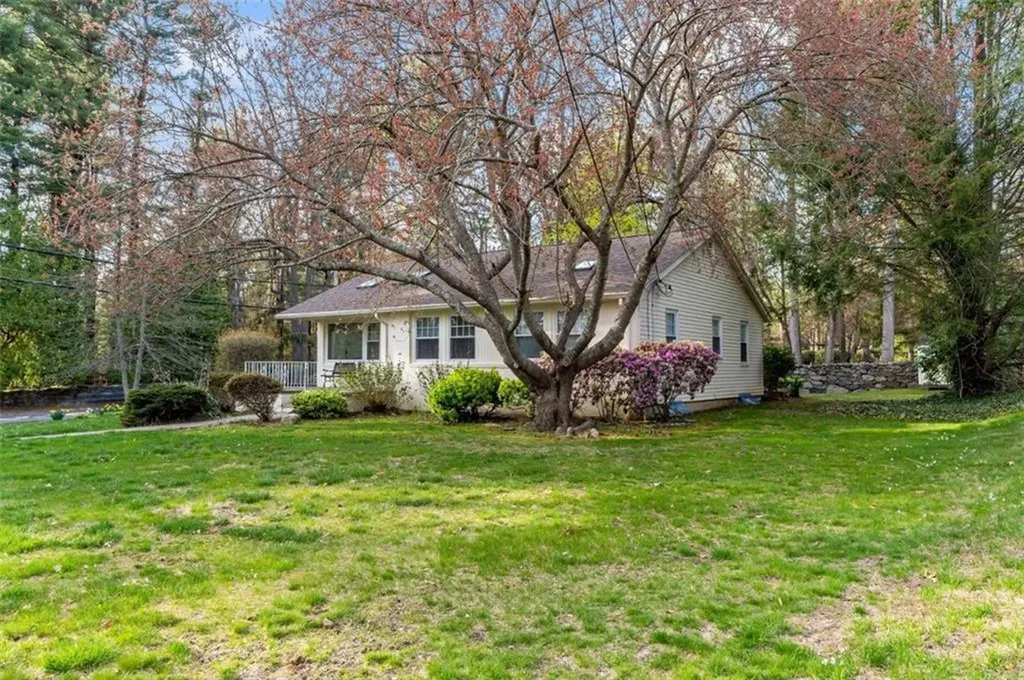 746 Love Lane Warwick RI 02818