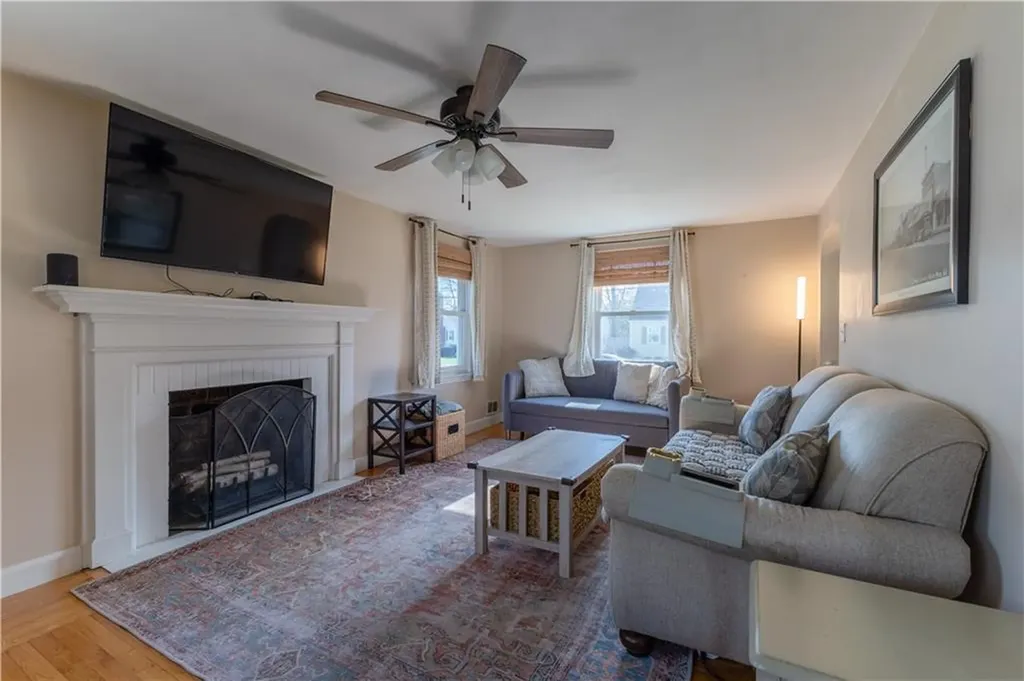 55 Knowles Drive Warwick RI 02888