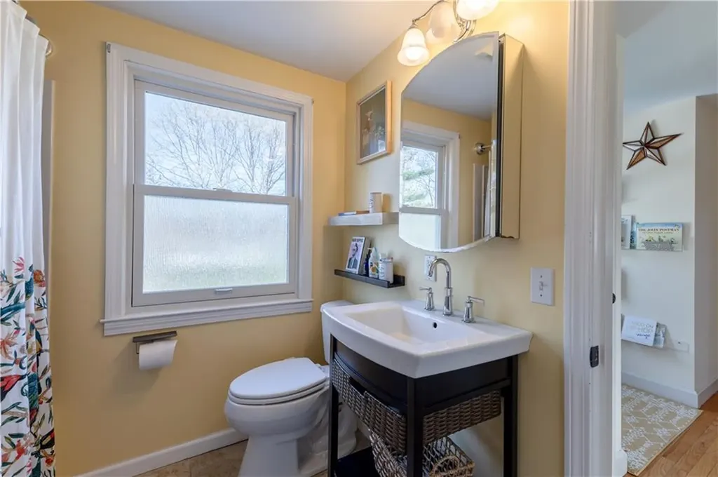 55 Knowles Drive Warwick RI 02888