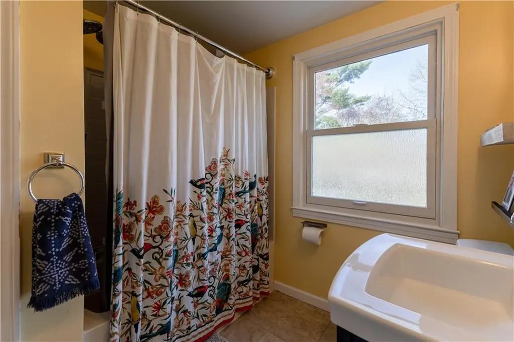 55 Knowles Drive Warwick RI 02888