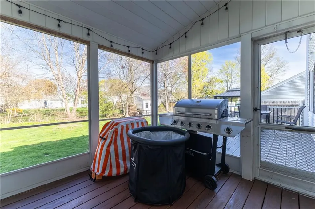 55 Knowles Drive Warwick RI 02888