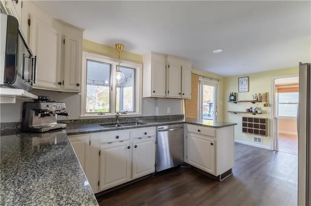 55 Knowles Drive Warwick RI 02888