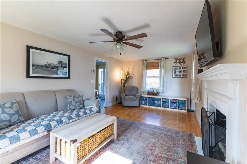 55 Knowles Drive Warwick RI 02888