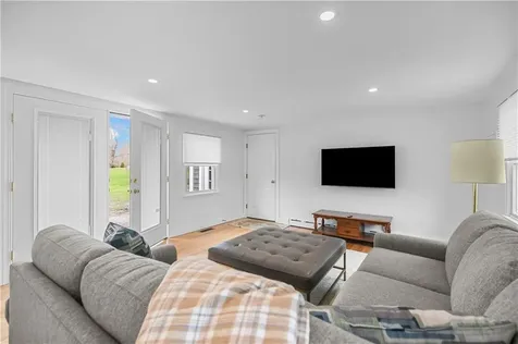 155 Taylor Road Portsmouth RI 02871