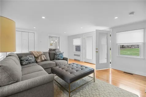 155 Taylor Road Portsmouth RI 02871