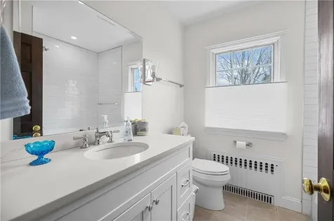 155 Taylor Road Portsmouth RI 02871