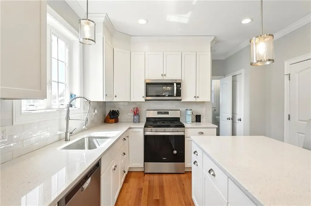 132 Cobble Hill Road Lincoln RI 02865