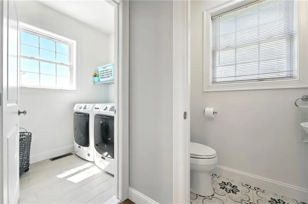 132 Cobble Hill Road Lincoln RI 02865