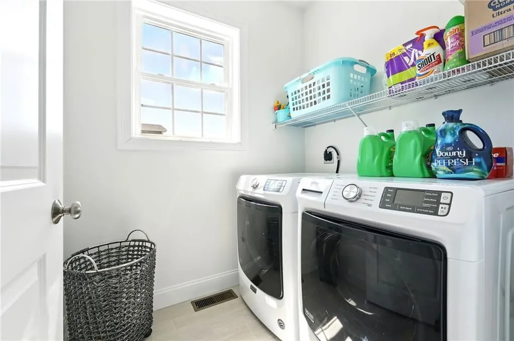 132 Cobble Hill Road Lincoln RI 02865