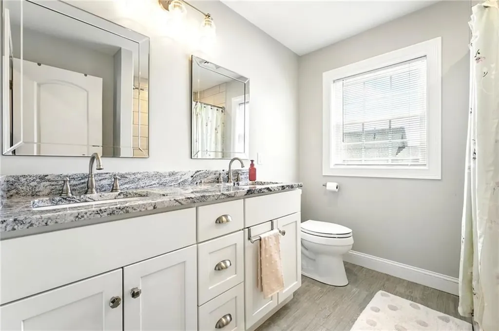 132 Cobble Hill Road Lincoln RI 02865