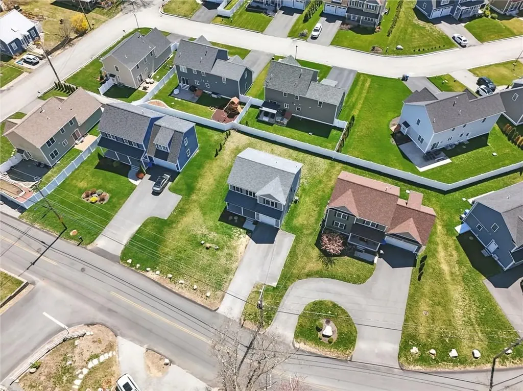 132 Cobble Hill Road Lincoln RI 02865