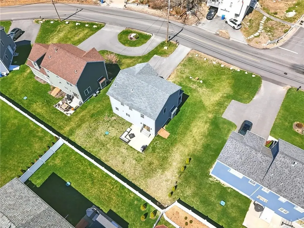 132 Cobble Hill Road Lincoln RI 02865