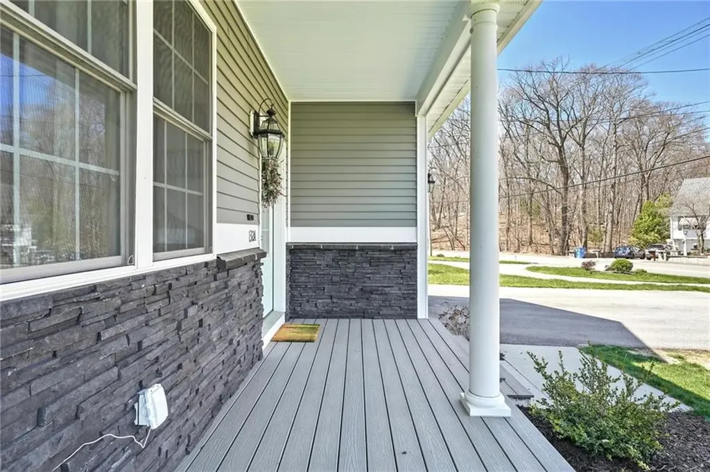 132 Cobble Hill Road Lincoln RI 02865