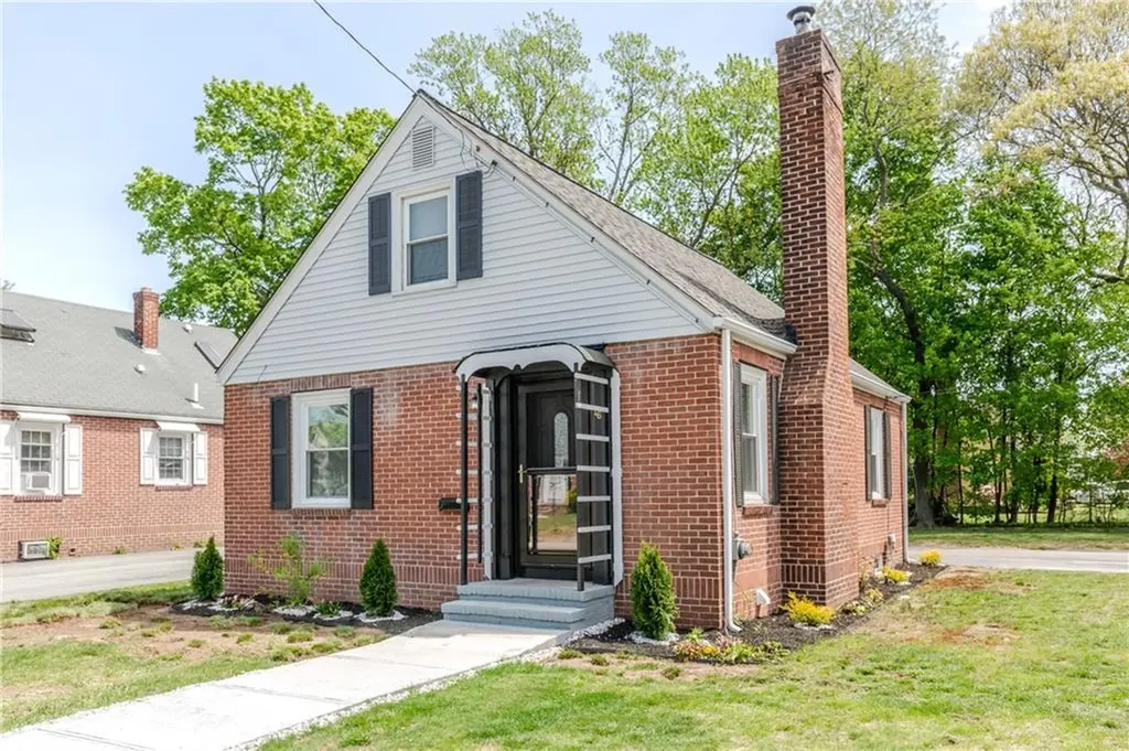 46 Freeman Street Warwick RI 02886