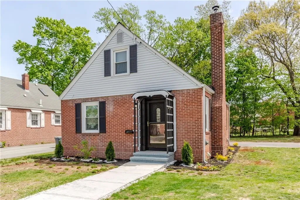 46 Freeman Street Warwick RI 02886
