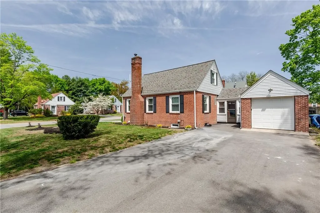 46 Freeman Street Warwick RI 02886