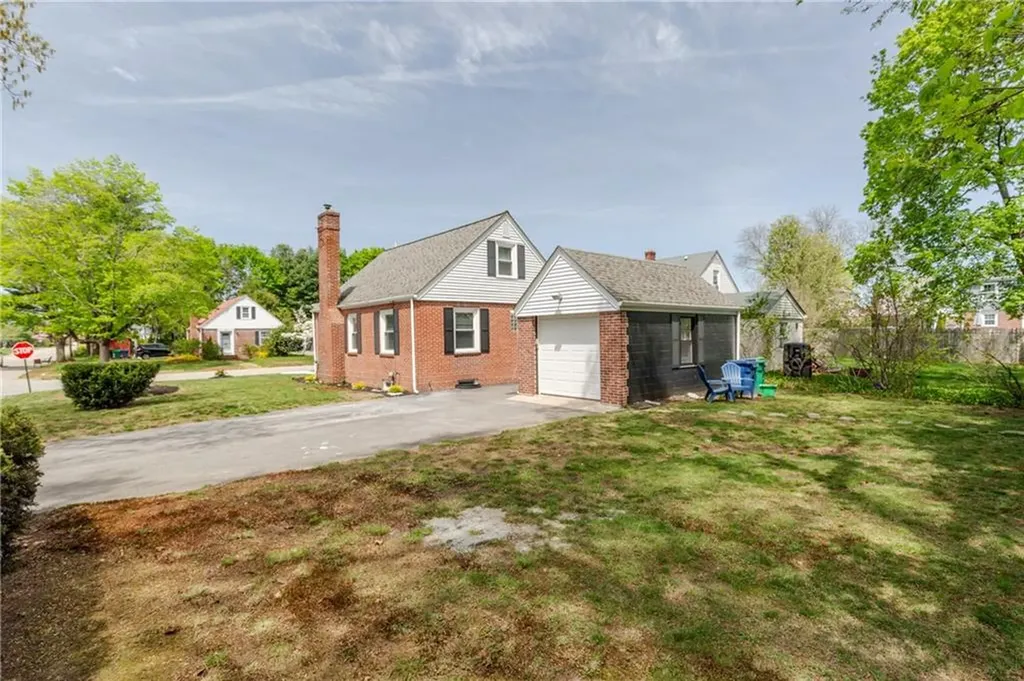 46 Freeman Street Warwick RI 02886