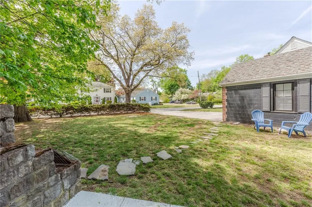 46 Freeman Street Warwick RI 02886