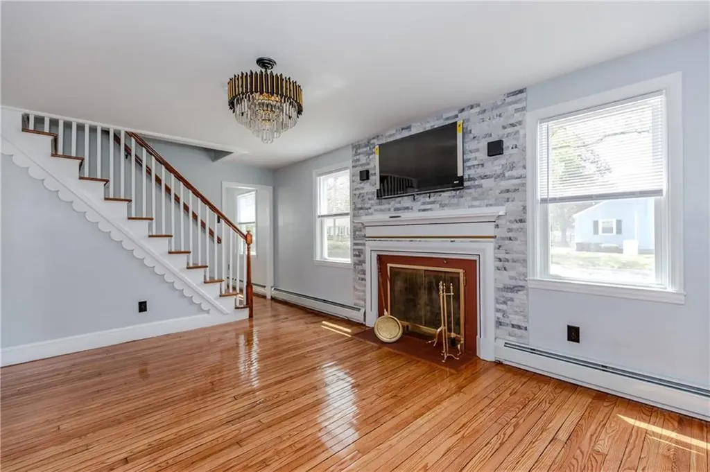 46 Freeman Street Warwick RI 02886
