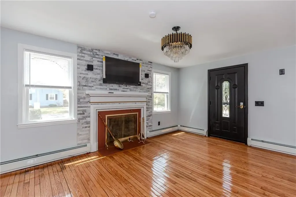 46 Freeman Street Warwick RI 02886