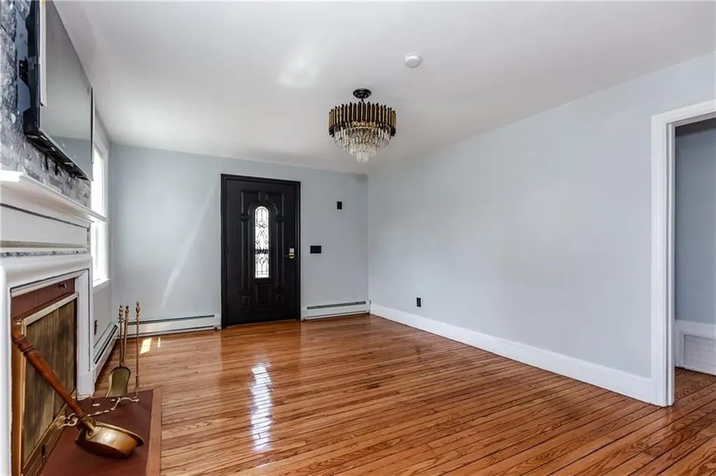 46 Freeman Street Warwick RI 02886
