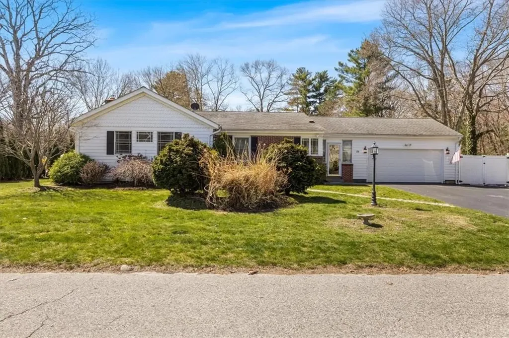 29 Christine Drive Barrington RI 02806