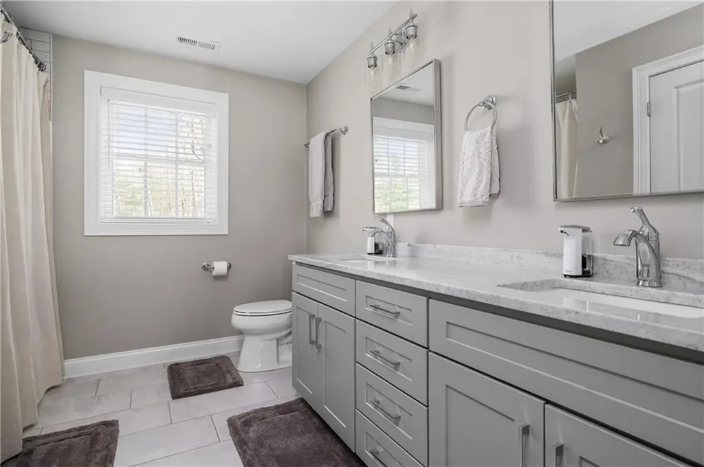 6 Kelsey Eden Way Cumberland RI 02864