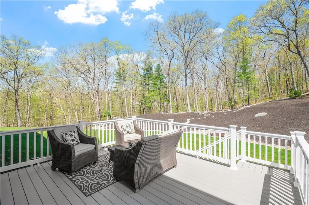 6 Kelsey Eden Way Cumberland RI 02864