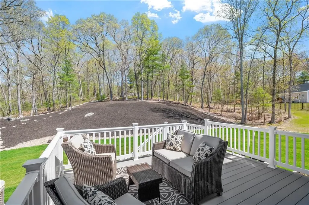 6 Kelsey Eden Way Cumberland RI 02864