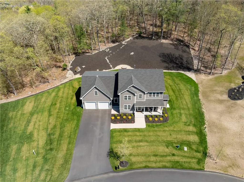 6 Kelsey Eden Way Cumberland RI 02864