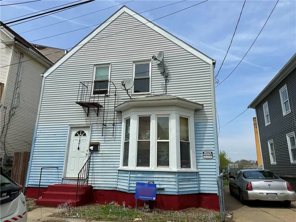 131 Cleveland Street Providence RI 02909