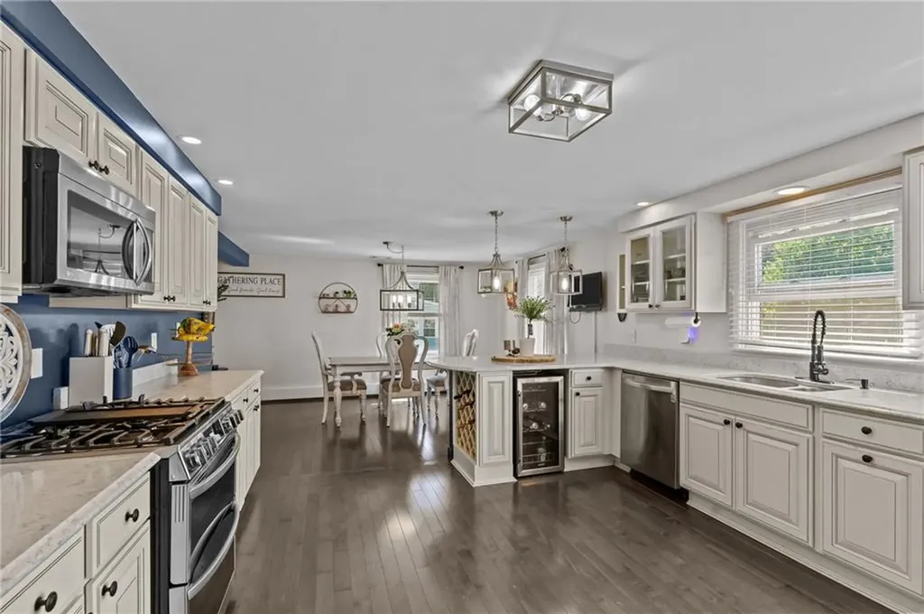 99 Tanglewood Drive West Warwick RI 02893